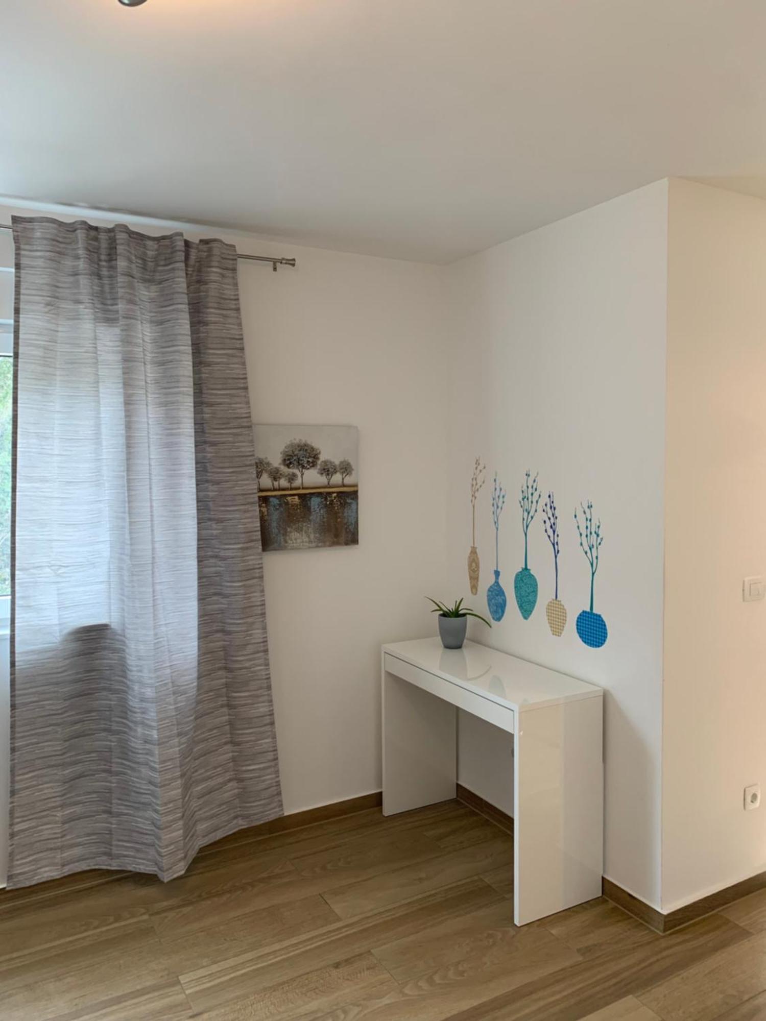 Apartman Natasa 코스트레나 외부 사진